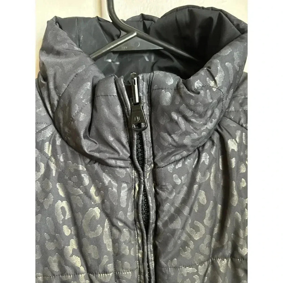 Lauren Ralph Lauren Reversible Black/Leopard Print Puffer Vest, Fall Vest - Picture 8 of 12
